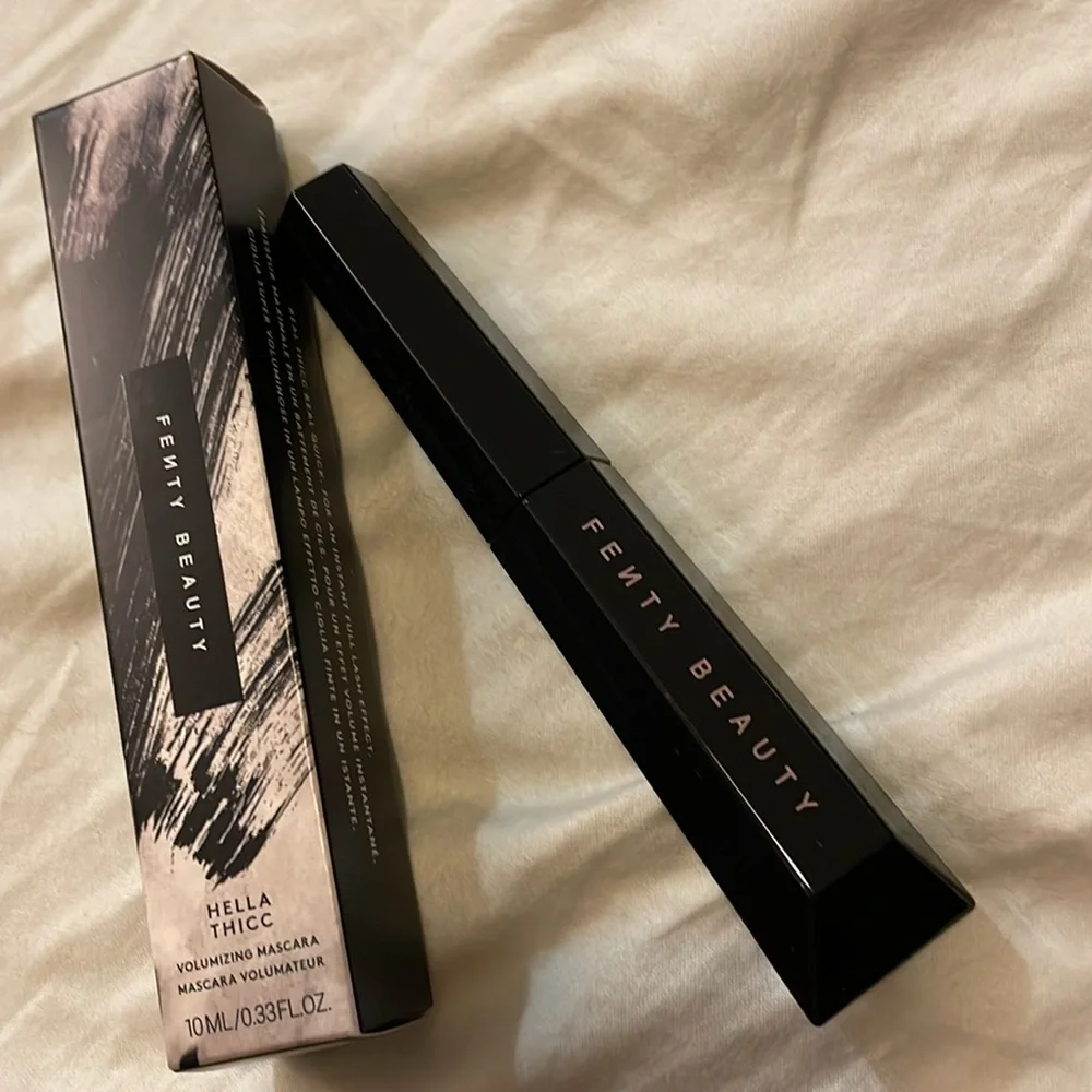 Fenty Beauty Hella Thicc Black Mascara